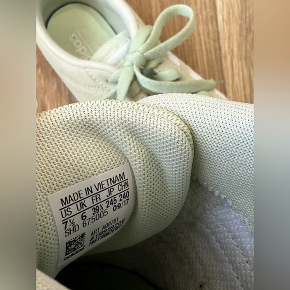 Adidas Womens Classic Ortholite AQ0781 Green Casual Shoes Sneakers Size 7.5 EUC - Picture 5 of 6